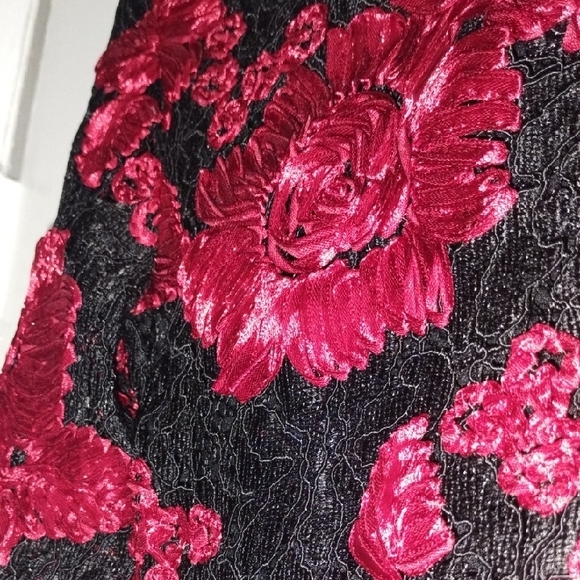 Express Red and Black Lace Floral Bodysuit - Picture 14 of 15